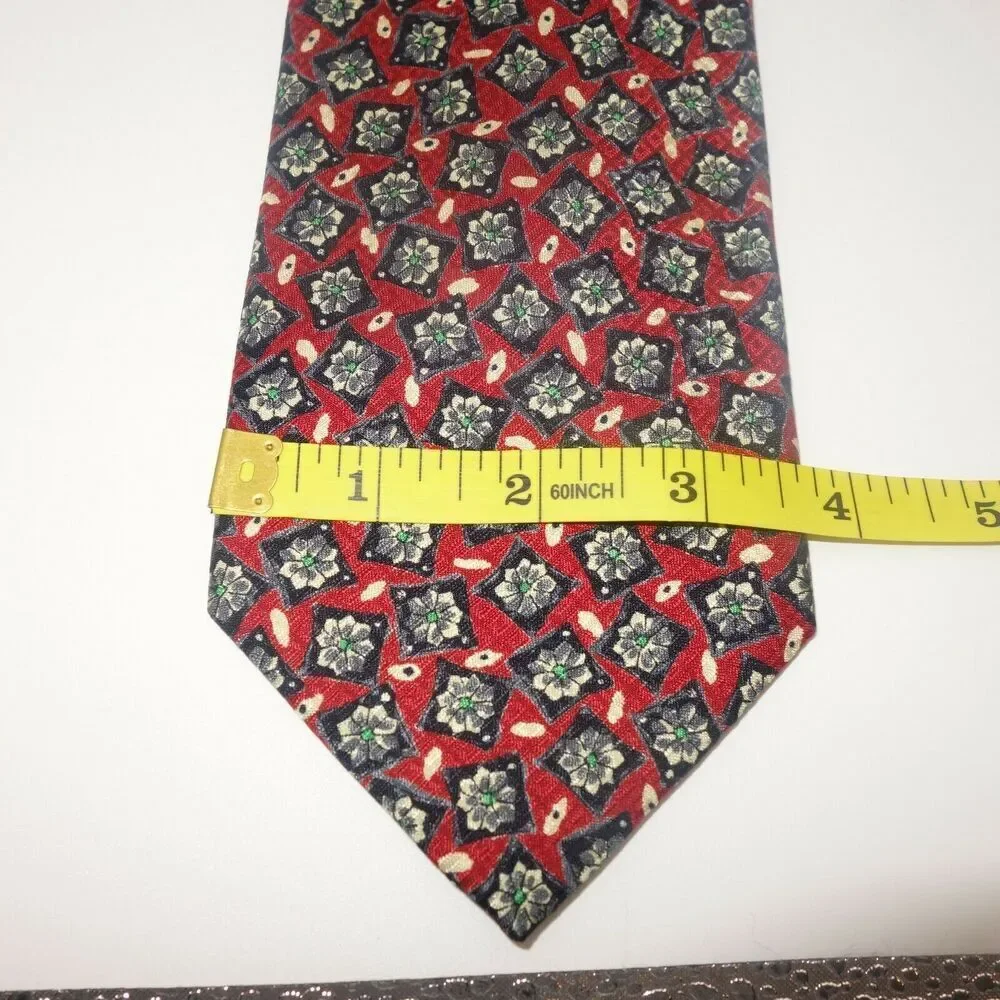 Vintage Hand Sewn Robert Talbott Wilmington Country Store Silk Tie Red Floral
